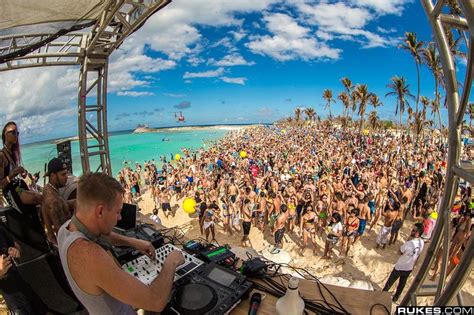Wild Beach Party Destinations You Must See In Your Lifetime