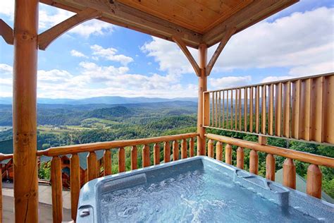 This private, spacious log cabin offers over 1,900 square feet with 3 king master suites, each on their own floor. Above The Mist Cabin - 1 Bedroom - Amazing Views | Resort ...