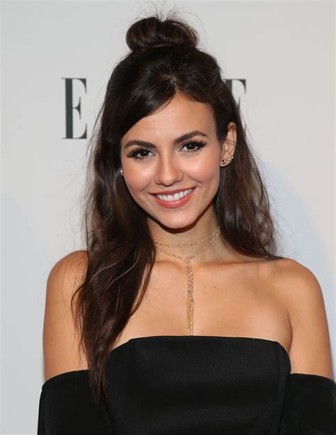 Victoria Justice At E New York Fashion Week Kick Off In New York 0907
