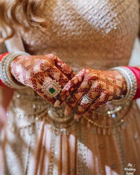 6 Latest Simple Mehndi Designs For The Minimalist Brides This Summer