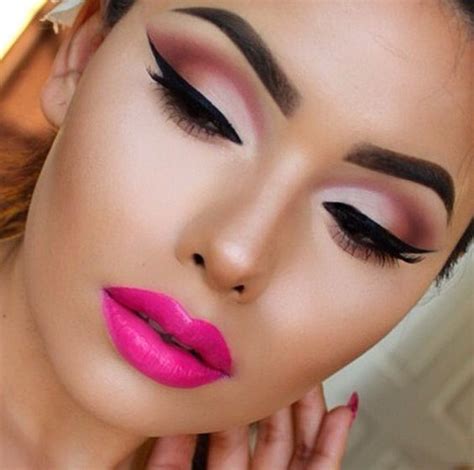 5 Cute Pink Eye Makeup Looks To Try During Valentines