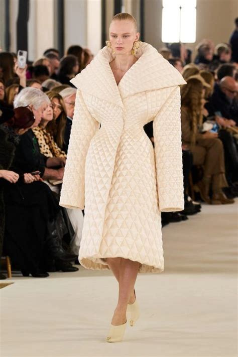 The Controversial Take On Schiaparelli Spring 2023 Couture Prestige