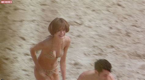 Emily Mortimer Nude Pics Page 4