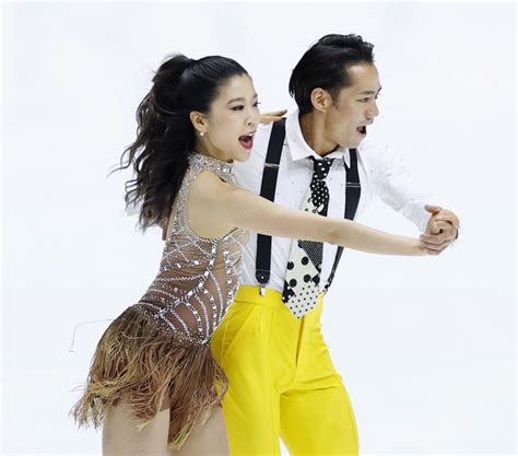 Figure Skating Daisuke Takahashi Marks Ice Dance Debut At Nhk Trophy