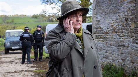 Vera Confirms Return Date For Series 11 And Its So Soon Hello