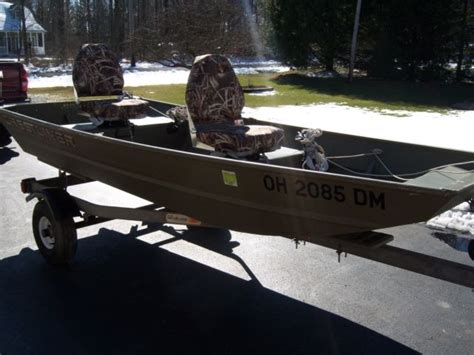 2003 12 Foot Flat Bottom Jon Boat Crestliner With Tee Nee Trailer And