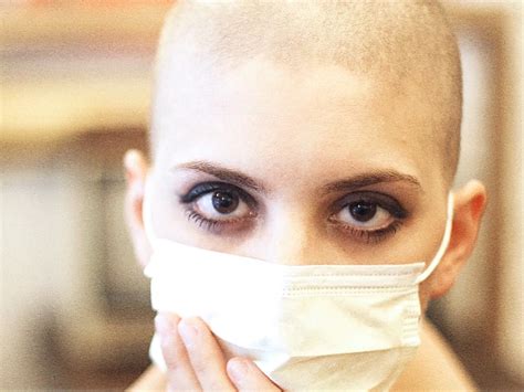 Young Woman Blogs About Life With Leukemia