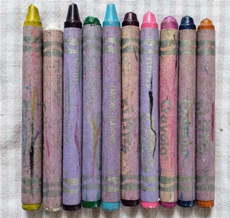 30 Glitter And Metallic Crayons Crayola Metallics Crayola Etsy