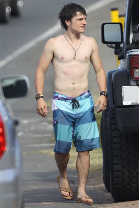 Josh Hutcherson Shirtless Pixels Josh Hutcherson