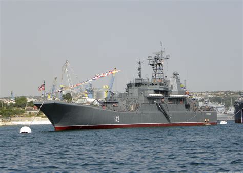 Novocherkassk Ropucha I Class Large Landing Ship Russia Buque Barcos Armada Rusa