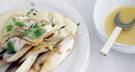 Stegt torsk med mos sprøde urter og beurre blanc Boligliv Hovedret
