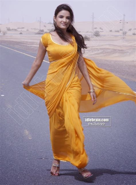 Jasmin Bhasin Hot Saree Navel In Veta Telugu Movie Stills In 2022