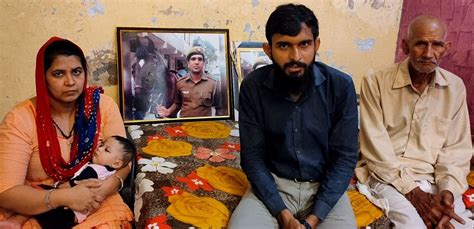 کورونا شہید امت راناکی بیوہ ایک سال سے معاوضے کا انتظار کررہی ہے Una Urdu