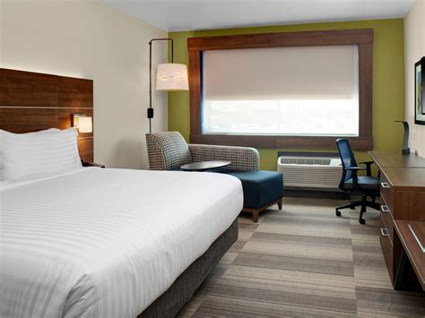 Holiday Inn Express And Suites Houston Nw Cypress Grand Pky Guest Room