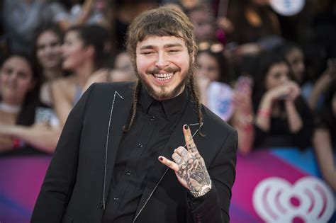 Post Malone Will Be Donating 10 000 Of His Sold Out Crocs To Frontline