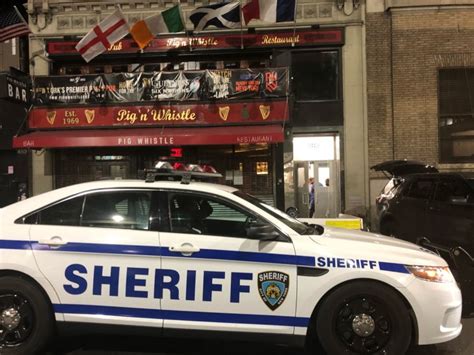 Nyc Sheriff Busts Careless Illegal Midtown Club Where 400 Boozed Up