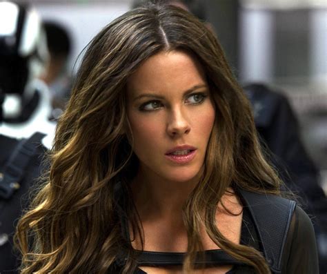 Kate Beckinsale Wallpapers Images Photos Pictures Backgrounds