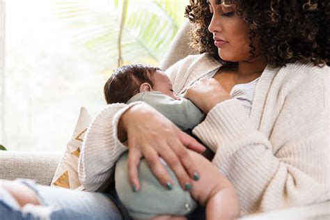 For Breastfeeding Moms Covid 19 Vaccinations May Also Protect Babies