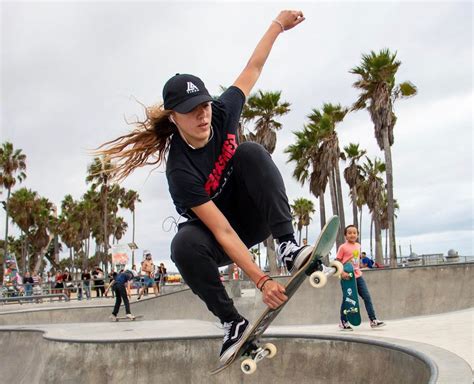 How Tiktok And Skater Girls Are Sending Skateboard Sales Off The Wall