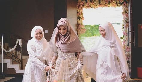 Baju Pengantin Couple Syari 15 Baju Pengantin Muslimah Syari Terbaru Kumpulan Model