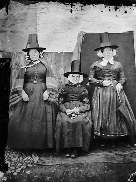 These 19th Century Pictures Of Women In Welsh Costumes Are Enchanting
