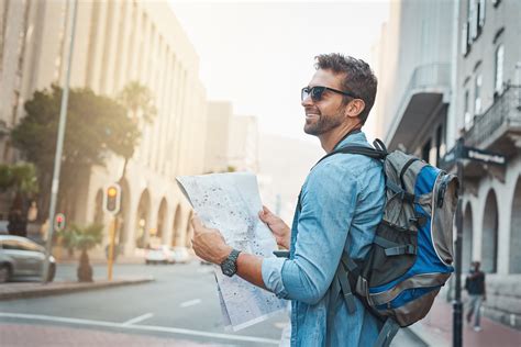 Guía Práctica Para El Hombre Viajero En 2020 Gq España
