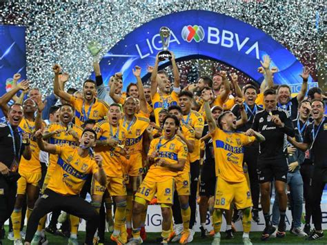 Tigres es campeón del Clausura tras remontar a Chivas Almomento