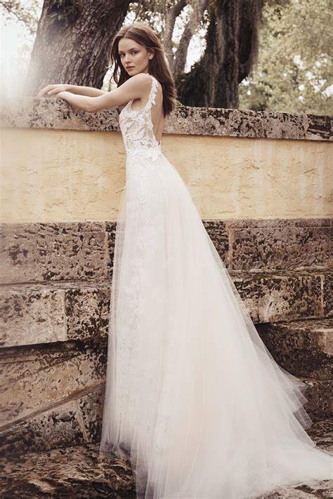 Monique Lhuillier Spring 2020 Wedding Dress Collection