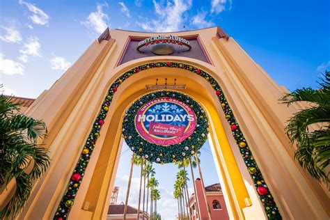 Universal Studios Florida Christmas Report Small Crowds