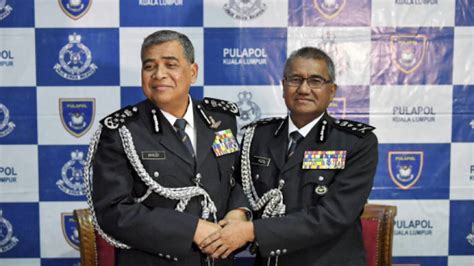 Datuk seri liow tiong lai. Khalid retires as IGP, succeeded by Special Branch ...