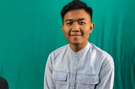 Siapa sangka siapa menduga engkau berubah tiada kupinta kerana hidup bahagia sentiasa tanpa sengketa. "Orang tahu lagu Derita tapi tak kenal suara siapa" - Isma ...