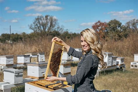 erika thompson of texas beeworks is helping to save the bees