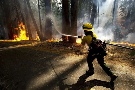 Yosemite Fire Crews Defend Gold Country