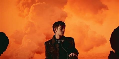 Exo 엑소 'don't fight the feeling' mvplay 140,814. EXO、スペシャルアルバム「DON'T FIGHT THE FEELING」予告イメージ公開…最初のメンバーはディオ ...