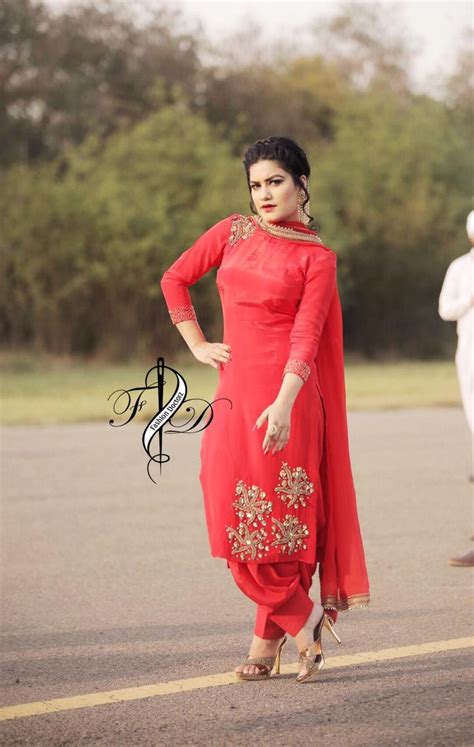 Pin By Jaswinder Parmar On Suits Indian Designer Outfits Bridal Suits Punjabi Designer Party