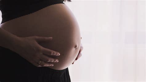 How To Crossfit While Pregnant — Crossfit Sanitas