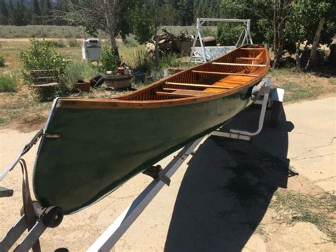 18 Canoe By The Chestnut Canoe Company Of Canada For Sale From United