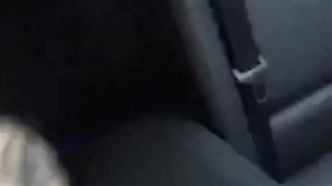 Public Pussy Masturbation On The Back Seat Of The Car Бесплатное порно Youporn