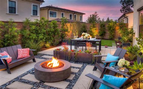 28 Inspiring Fire Pit Ideas To Create A Fabulous Backyard Oasis