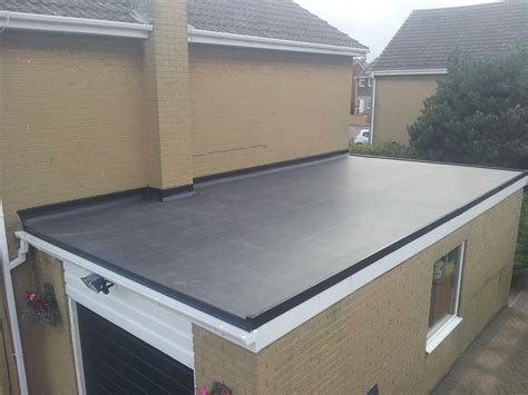 Side Flat Garage Roof And Rear Utility Manterfield Building And Roofing