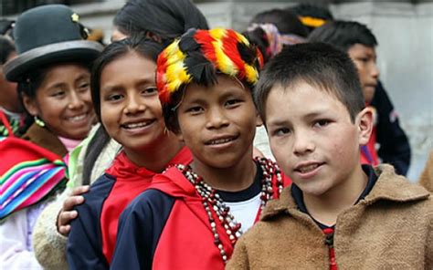 Mesa Redonda El Desafío De La Interculturalidad En El Perú Y El Mundo