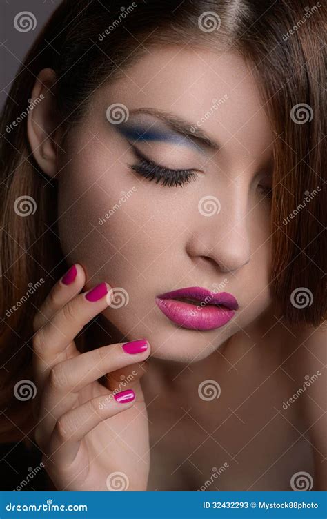 Beauty Portrait Portrait Of Beautiful Women Holding Her Hand On Stock