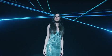They sayyou're not good enough, you're not brave enoughyou should cover up your bodytell me, watch my weightgotta paint my faceor else no one's gonna want me. Watch Sofia Carson's Gorgeous New Music Video for "Back to ...