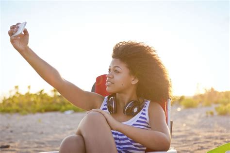 Top Tips How To Make Selfies Look Better
