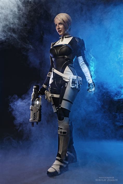 Mass Effect Andromeda Cora Harper Cosplay By Niamash On Deviantart