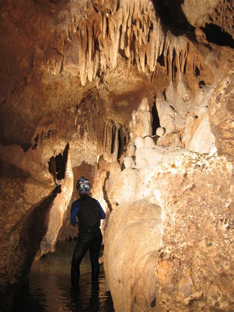 Go Inside Honey Creek Cave The Longest Known Cave In Texas San