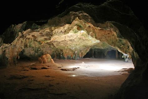 Quadirikiri Cave | Wondermondo