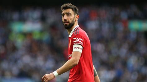 Bruno Fernandes Appointed As New Manchester United Captain Replacing Harry Maguire Planetsport