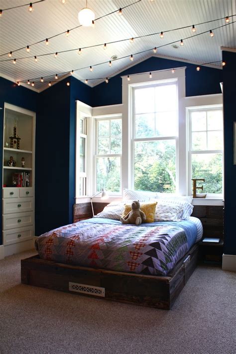 Globe string lights indoor bulb cool decorating with outdoor hanging. How You Can Use String Lights To Make Your Bedroom Look Dreamy