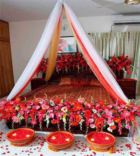 First night bed room decoration ideas for suhagraat honeymoon in gurgaon delhi noida we provide first night bed room. Wedding Room Decorations: 10 Ideas To Make The Festivities ...